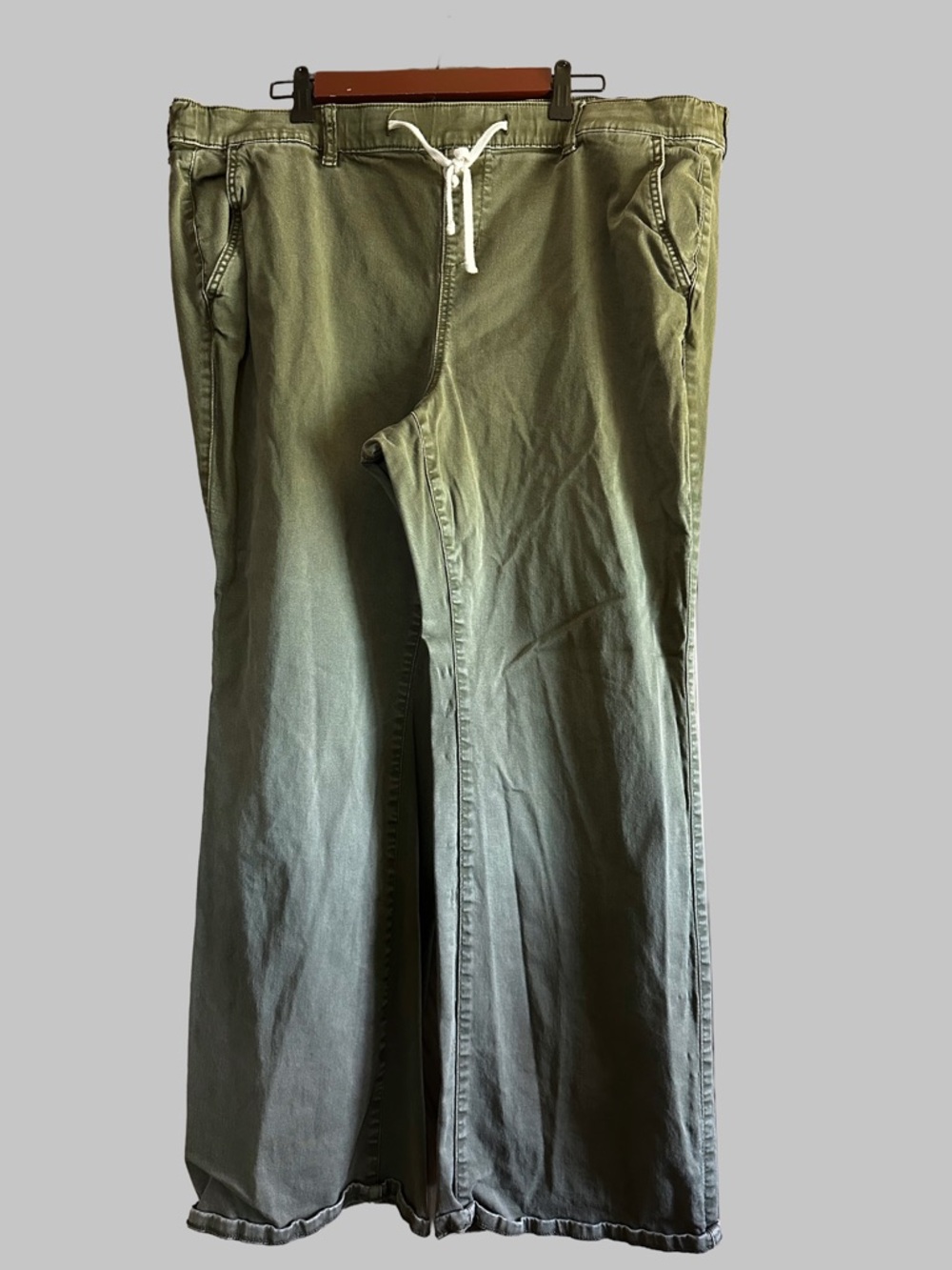Torrid Womens Casual Army Green Pull o on Pants Size 3 Tall Length